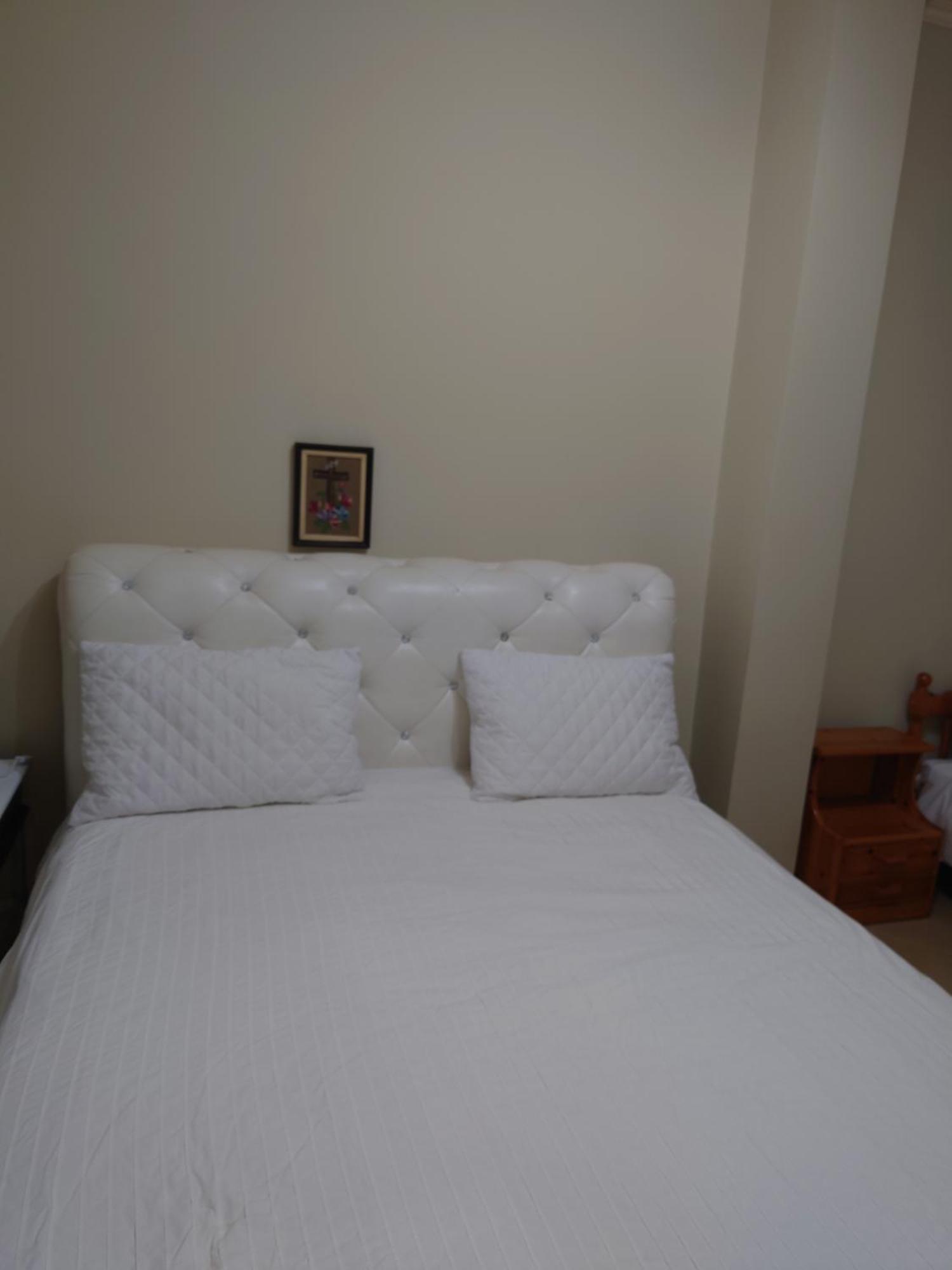 Anastasia'S Guest House เปอร์เมต ภายนอก รูปภาพ